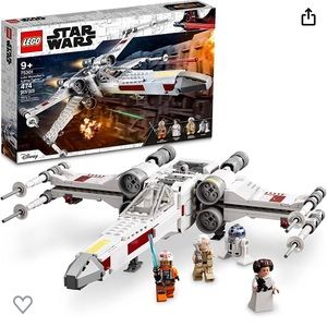 New in Box LEGO like Skywalker’s X-Wing Fighter 474 pieces